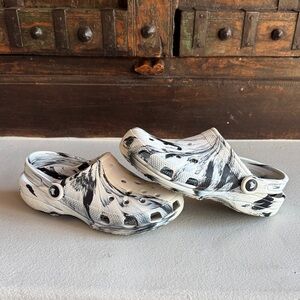 Crocs Unisex-Child Classic Watercolor Marbled Clog size J4